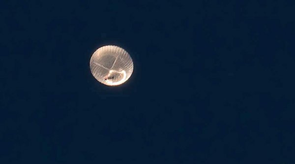 Уфологи: Пришельцы с Нибиру послали на Землю «летающую медузу»