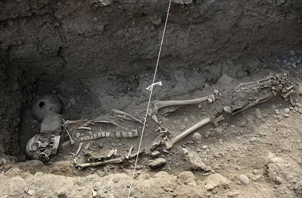 Учёные раскрыли страшную тайну захоронения искалеченных скелетов