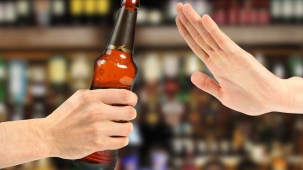 Ученые выяснили причину тяги людей к спиртному
