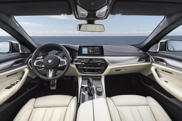В России отзывают 650 автомобилей BMW