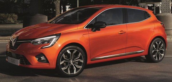 В сети рассекретили салон нового Renault Clio