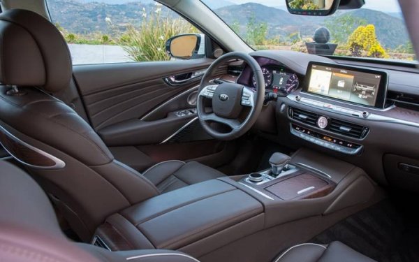 Почти S-Class, но вдвое дешевле: Эксперт рассказал об «убийце» BMW и Mercedes – новом KIA K900
