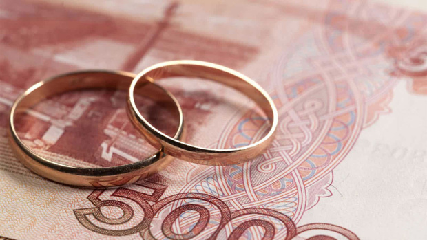 Тюменка заключила фиктивный брак, чтобы расплатиться с долгом