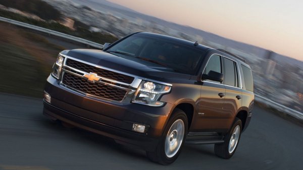 «Богатырский автомобиль»: Обзором Chevrolet Tahoe по-русски поделился эксперт