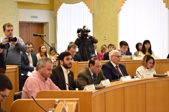 В Тюмени депутаты обсудили перечень наказов избирателей
