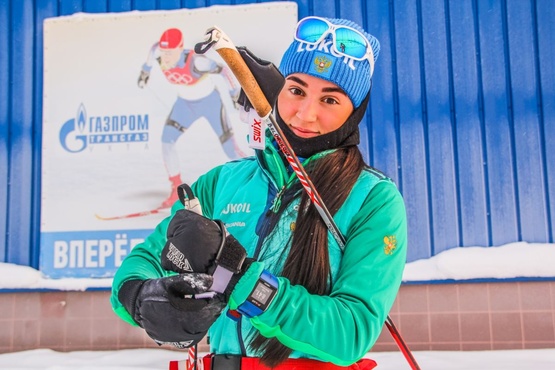 На финальном этапе Кубка мира российскую лыжницу дисквалифицировали за удар соперницы