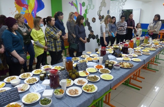 Презентация школьных блюд на родительском собрании в Перевалово началась со скандала