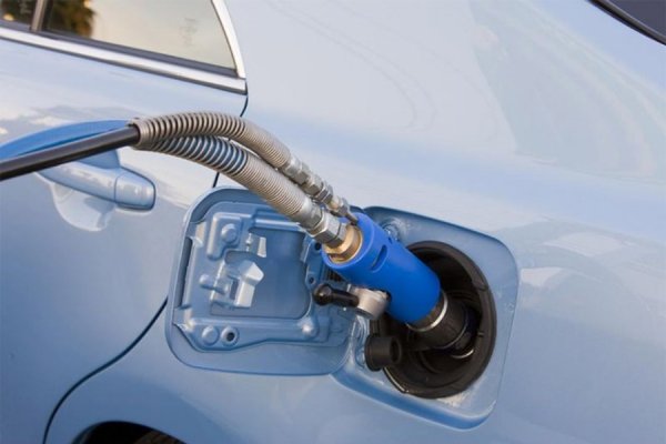 Газ или бензин: Владелец УАЗ «Патриот» с АКПП сравнил цены на топливо и расход