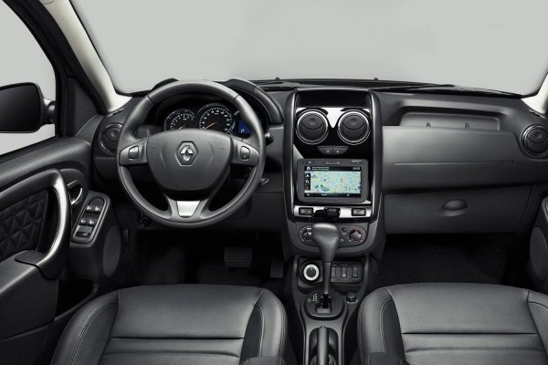 «Не покупайте Renault Duster»: Про обман дилера рассказал блогер