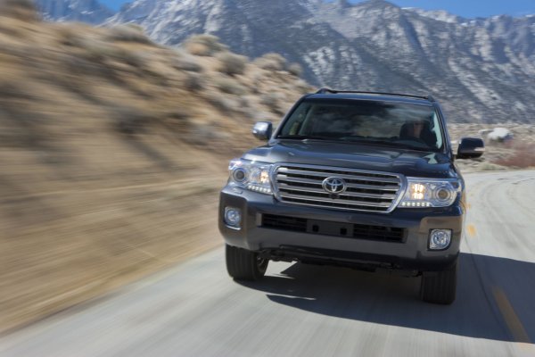 Сделай сам: Как убрать «гирлянду» ошибок в Toyota Land Cruiser, поделились владельцы