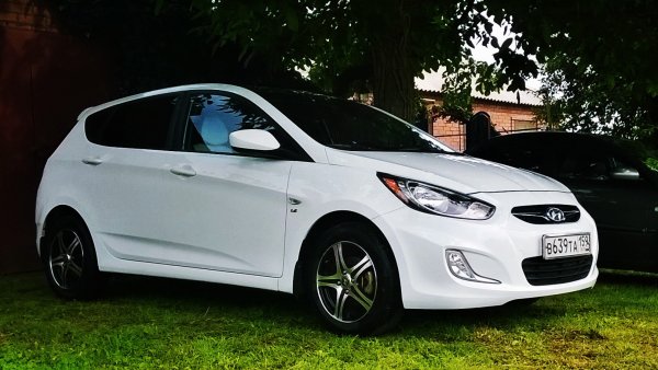 Стоило ли преодолевать 6 тысяч км, чтобы купить подержанный Hyundai Solaris, рассказал блогер