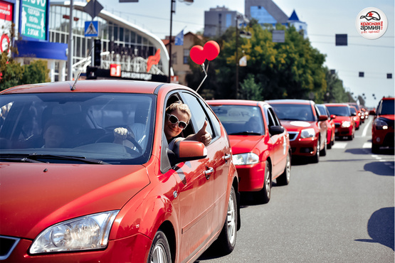 Более сотни тюменцев подали заявку на участие в Параде Красных Машин