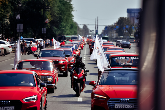 Открыт сбор заявок на парад Красных Машин 