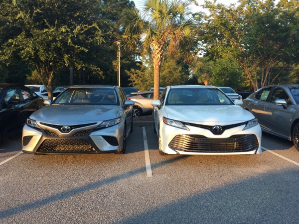 «О Камри либо хорошо, либо ничего»: Toyota Camry  для российского и американского рынка сравнили в сети