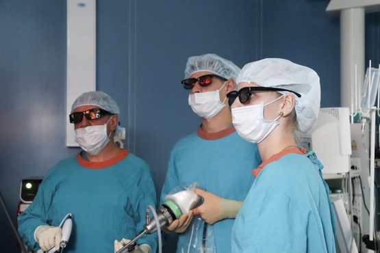 Безнадежный случай: медики спасли тюменку, страдавшую от рака прямой кишки