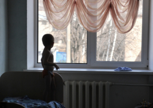 Женщина забыла четырехлетнего сына в детском саду