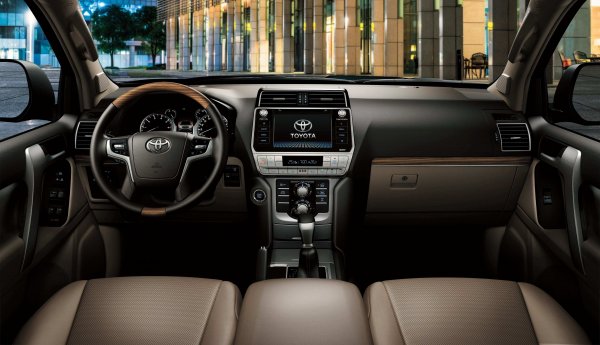 «Хотите комфорта - купите Рейндж Ровер»: В сети обсудили скрип и «хрип» в дверях Toyota Land Cruiser Prado