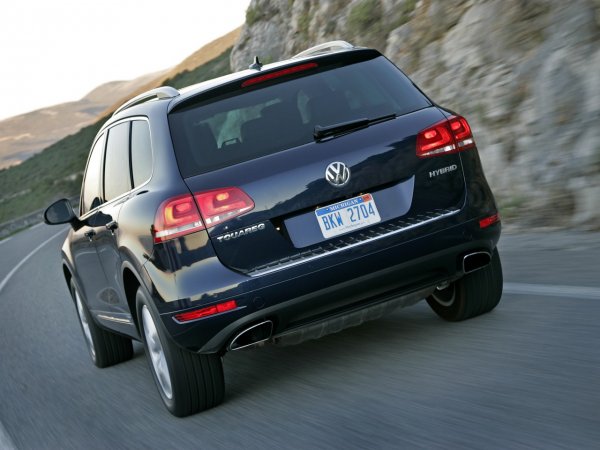 Вот почему у нас не любят гибриды: Какой VW Touareg лучше – дизель или гибрид?